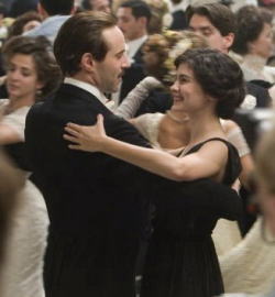 Still of Alessandro Nivola and Audrey Tautou in Coco Before Chanel