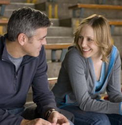 Still of George Clooney and Vera Farmiga in Up in the Air