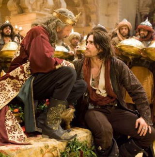 Still of Jake Gyllenhaal and Ronald Pickup in Prince of Persia: The Sands of Time