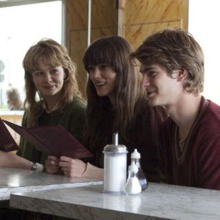 Still of Keira Knightley, Carey Mulligan and Andrew Garfield in Never Let Me Go